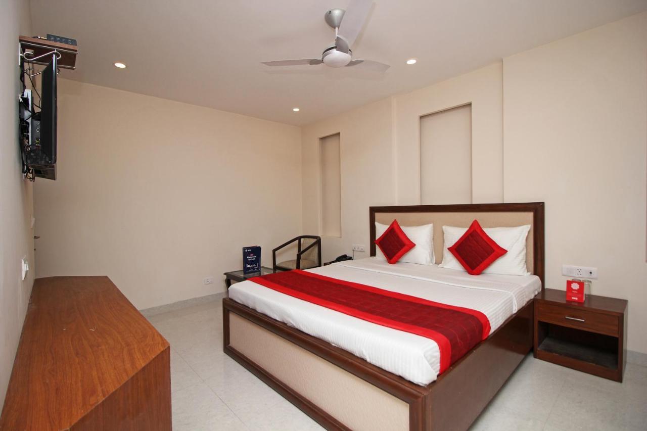 Oyo Hotel Blu Pebbles Near Delhi Airport New Delhi Luaran gambar
